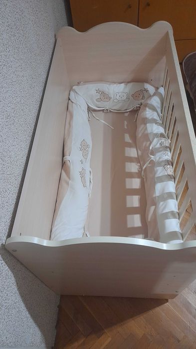 Детско легло с преграда