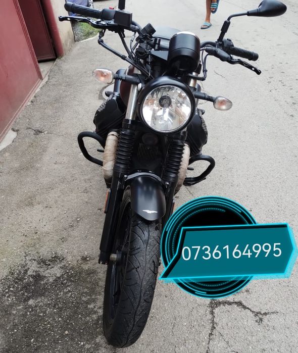 Moto Guzzi v7 stone
