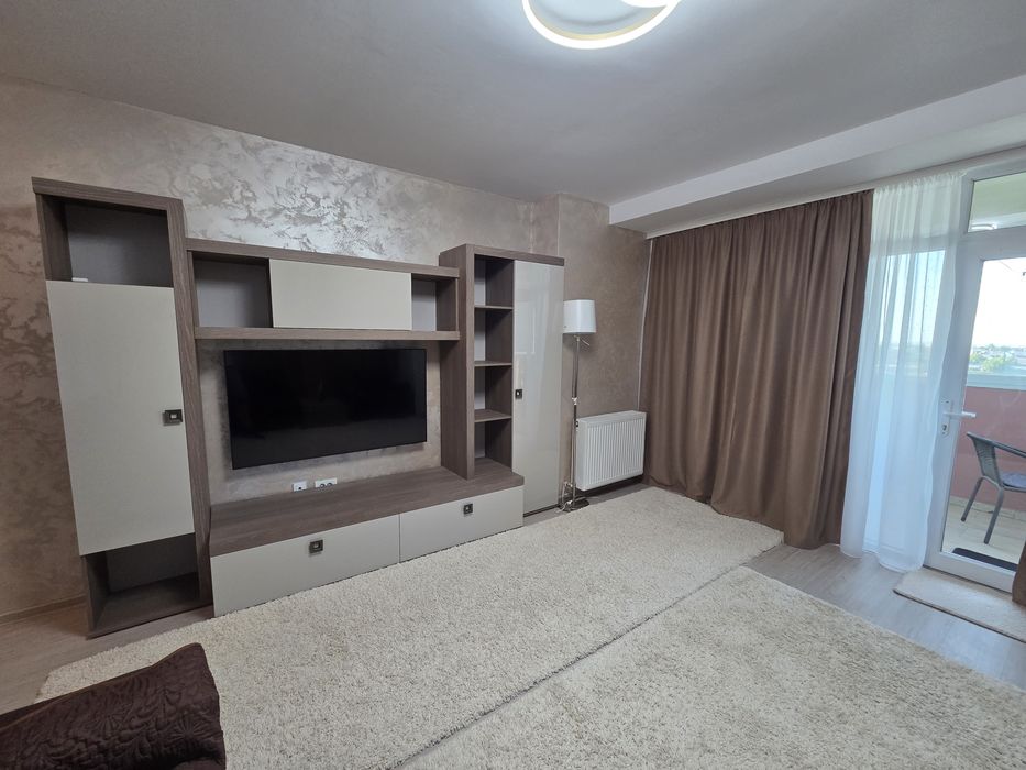 Inchiriez apartament cu 2 camere