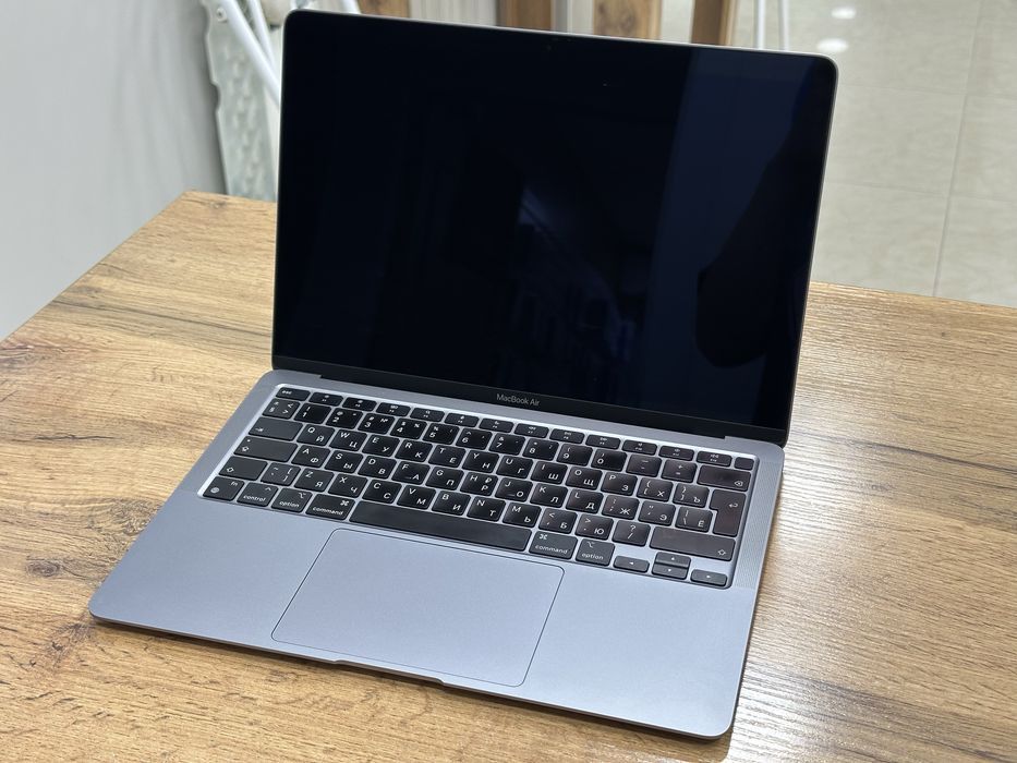 MacBook Air M1 13 | 98% АКБ | Комплект + Чехол
