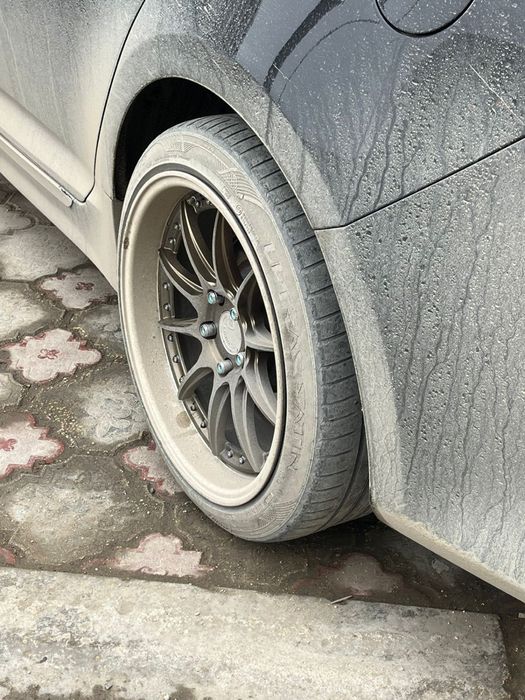 Диск с покрышкой r18