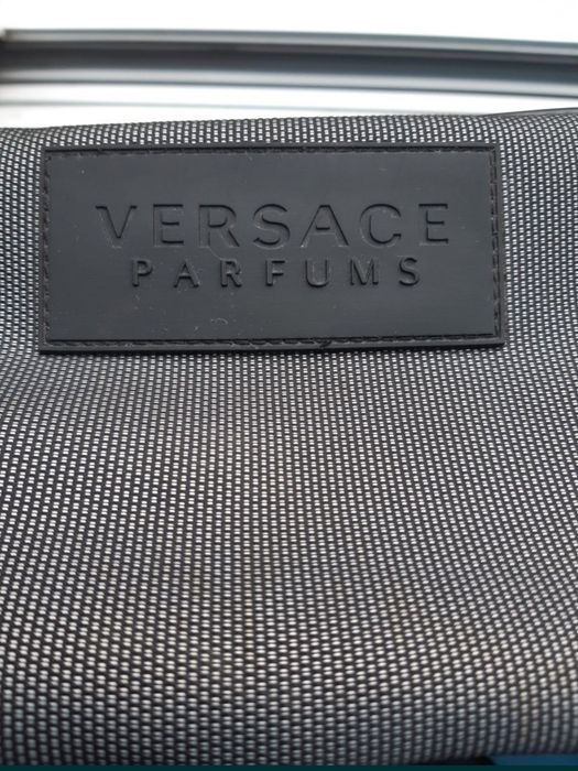 Geanta Versace cosmetice .