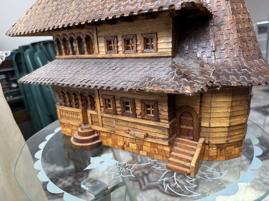 Biserica Sfantul Mina , lucrata manual , miniatura, macheta lemn