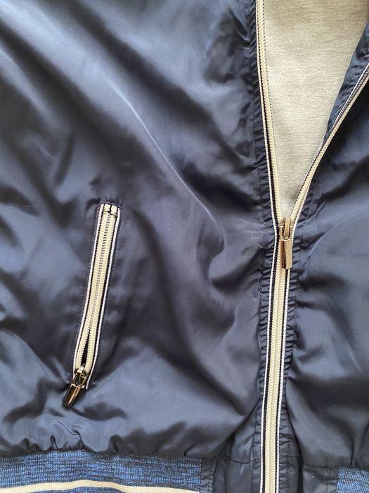 Продам ветровку на мальчика