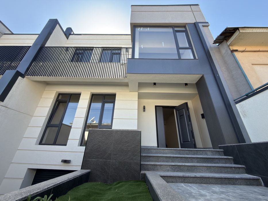 Продажа коттеджей на Циолковской 3,2 сотки 4 этажа бассейн летний двор