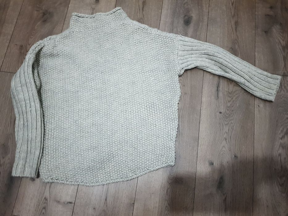 Pulover Pull&Bear mărimea M