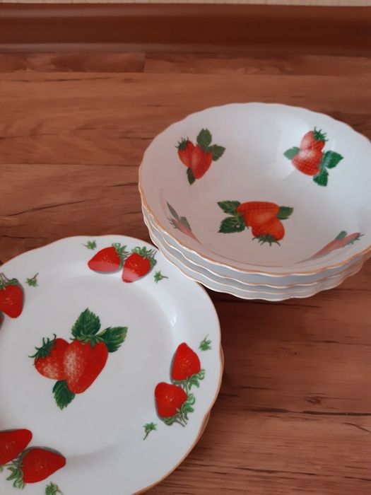 Тарелки разные продам