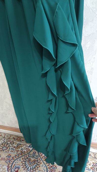 Продам платье красивое