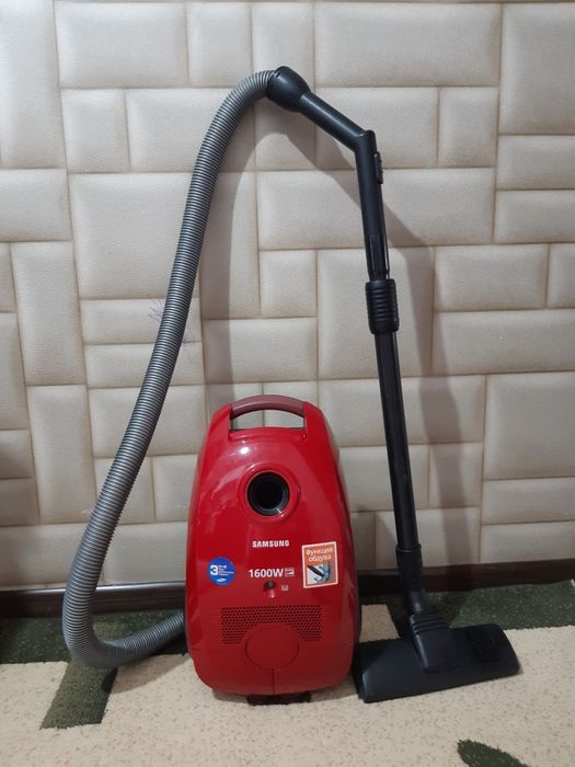 Продаётся пылесос Samsung