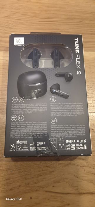 Căști Wireless JBL Tune Flex 2 - Noi, la cutie cu accesorii