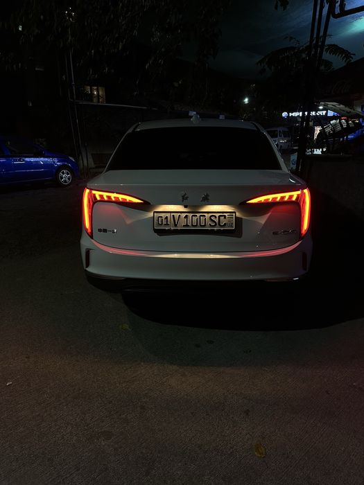 Hongqi eqm-5 ( Хорнджи екм 5 )