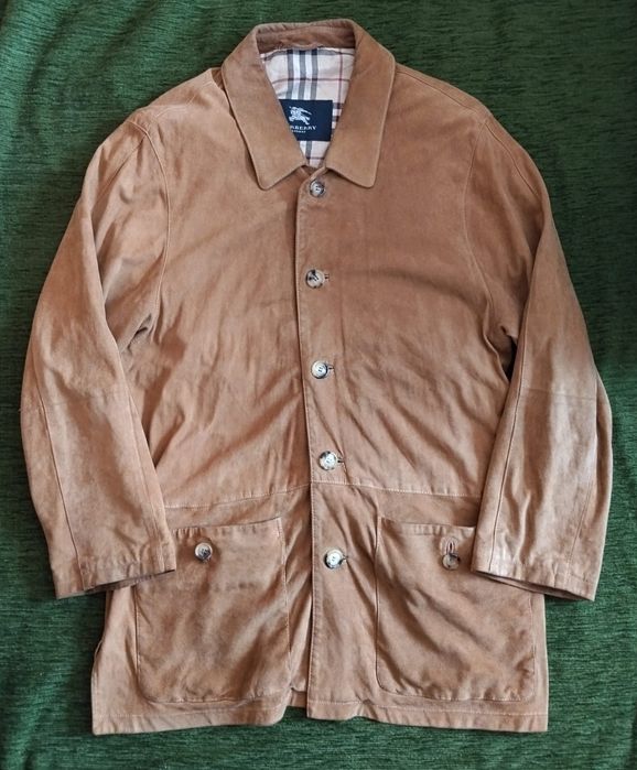 Vând geacă piele bărbați Burberry.