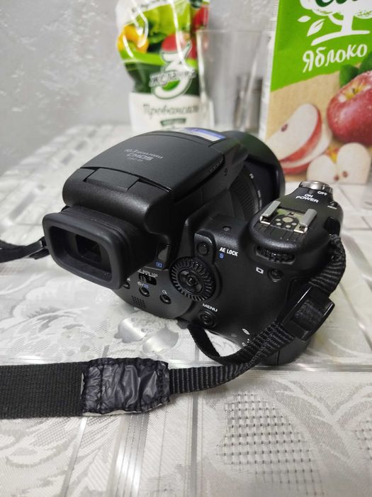 Фотоаппарат Sony DSC-R1