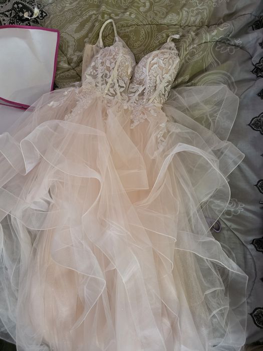 Елегантна бална рокля – като нова 
Продавам изключително красива ба