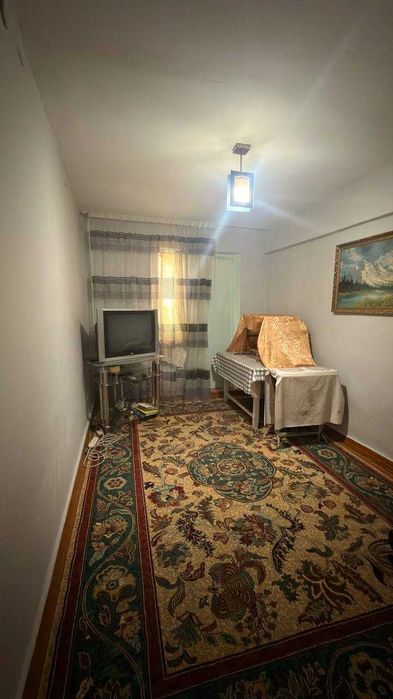 3 xonali kvartira sotiladi