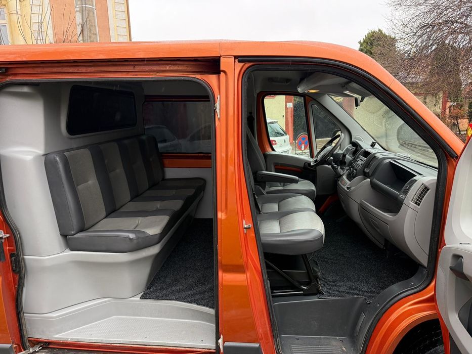 Citroen Jumper mod 2010 Mixt 7 persoane și marfa , clima,120 cp!