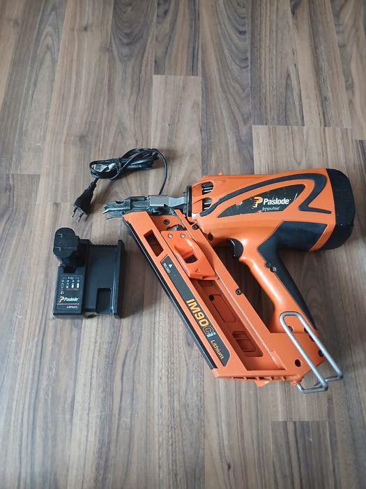 Pistol de cuie Paslode IM90CI