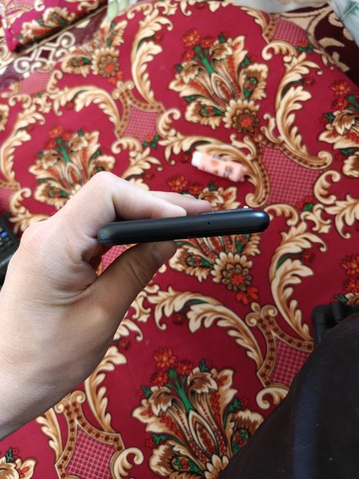 Samsung A12 продам