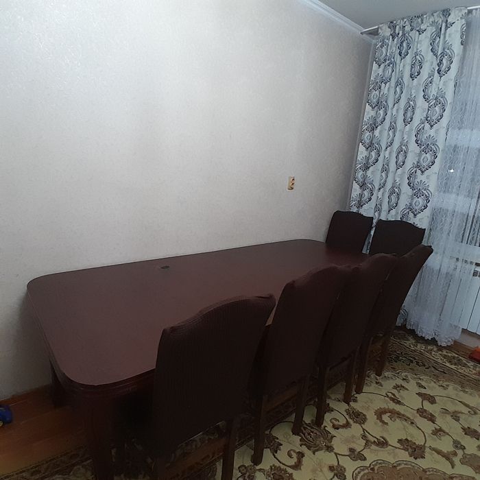 Стол орындык чехолымен