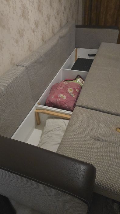 Отдам диван..самовывоз