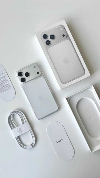 iPhone 17 PRO MAX 256GB 100% Battery | 100 ЦИКЪЛА | 3 г. Гаранция | ПОДАРЪК АДАПТЕР