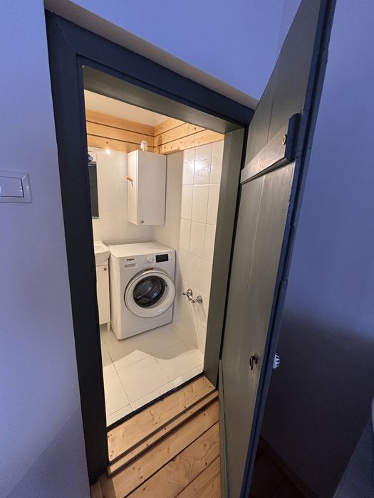 Închiriez apartament la curte comună zona Elisabetin