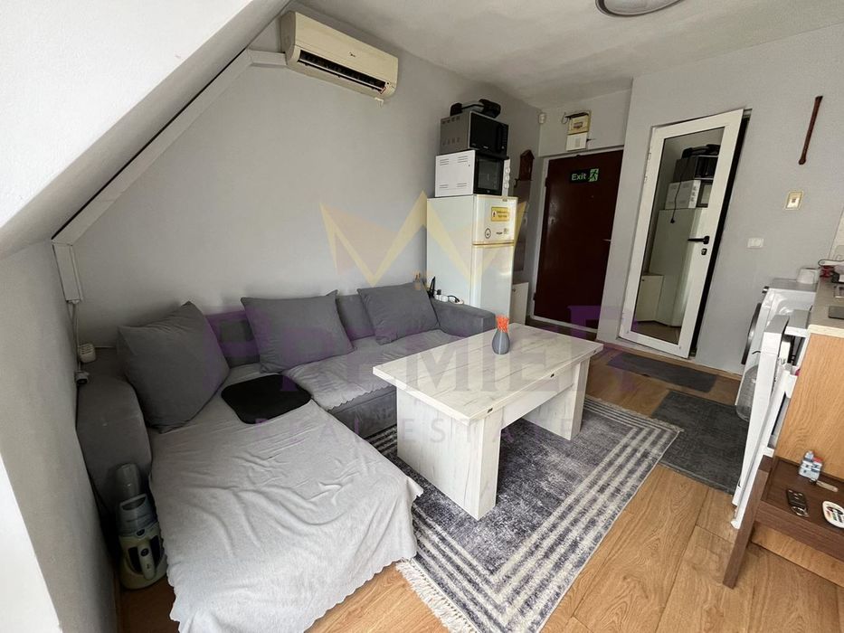 Дава се под наем Двустаен апартамент в Варна, Левски - 40 кв.м за 357 € - Снимка #1