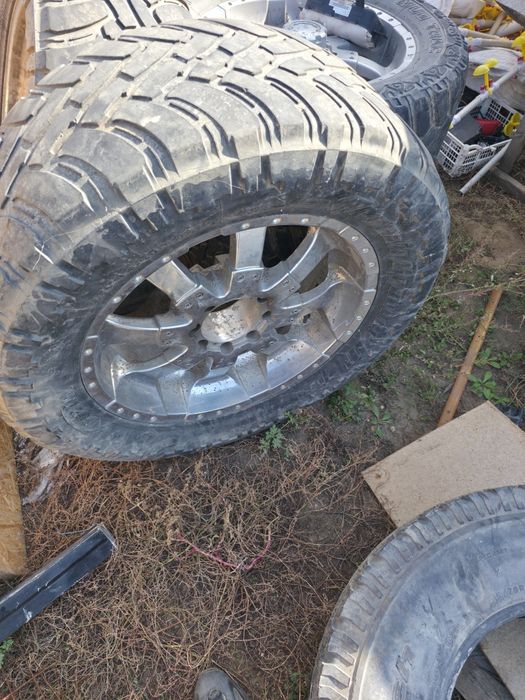 Диски с шинами грязевые
