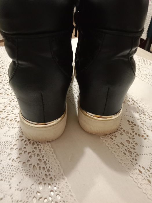 Adidași Aldo numărul 33