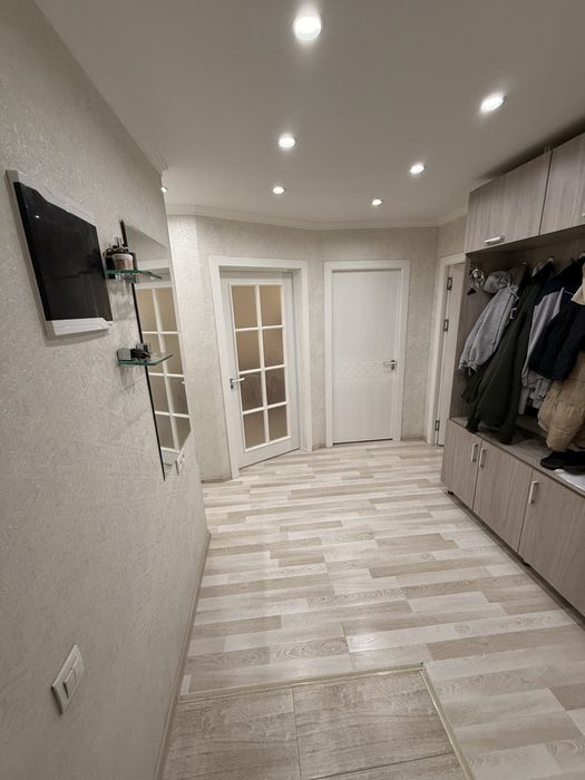 Продаётся квартира 4х комнатная