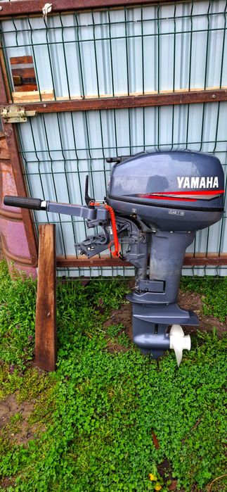 Barca Canadian 370 si Yamaha 15cai