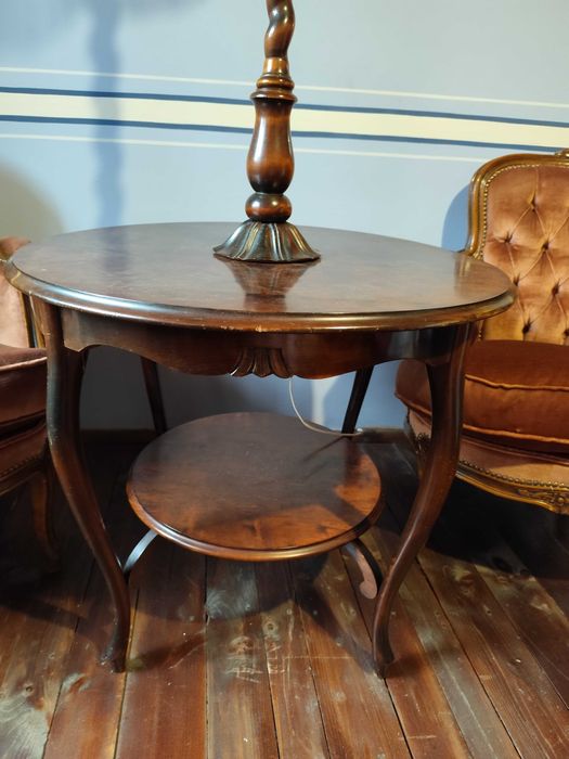 Луксозен винтидж комплект мебели – 2 кресла, масичка и лампион