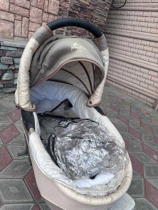 Универсальная коляска