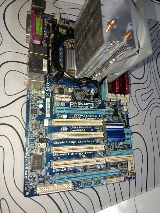 Продаю комплект на i5 750