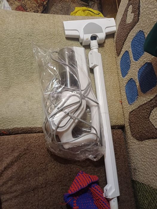 Продам пылесос лежит без надобности