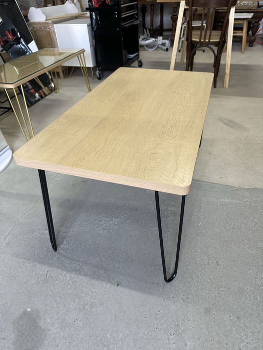 Холна маса с метални крачета 100х55х48см