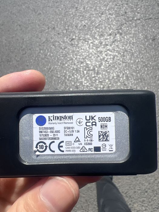 Внешный жестки диск kingston