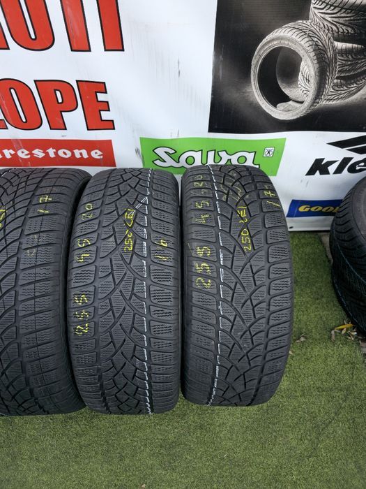 Set 255.45.20  295.40.20 dunlop m+s