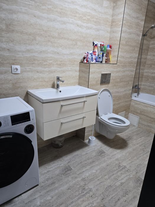 Inchiriez apartament cu un dormitor pe str Rodnei