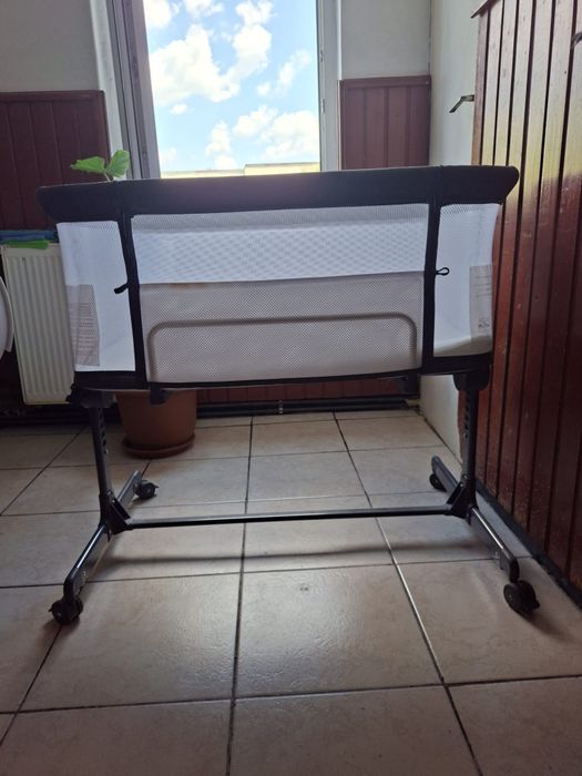 Vând pătuț bebe...