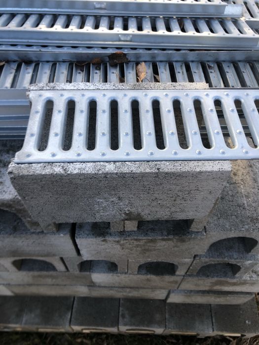 Линейни отводнители