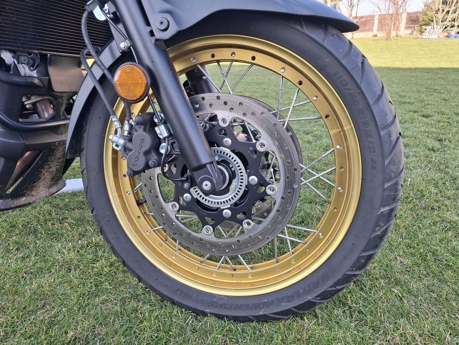 Suzuki V-Strom 650XT 2023 / 17.000 km