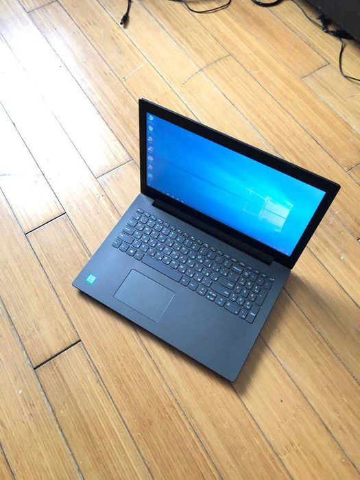 Lenovo SSD 240б работает быстра не зависает Windows 10 i3-8поколение