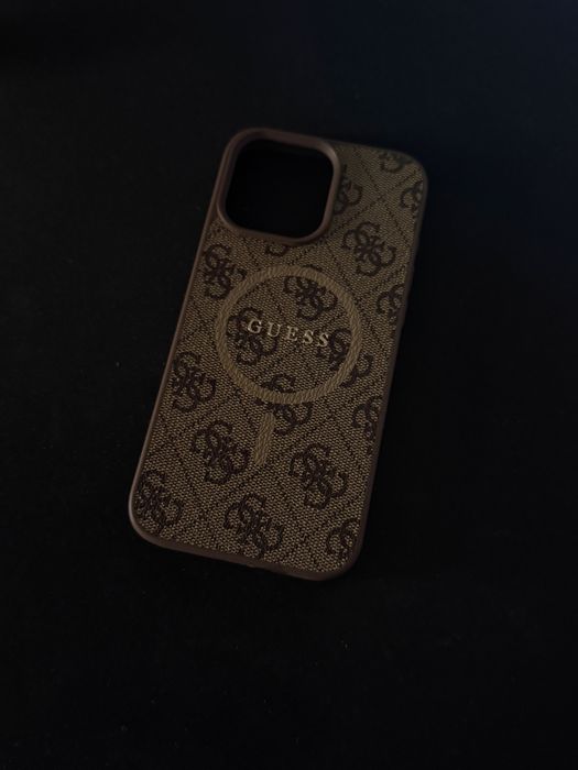 Husă Guess iPhone 16 Pro Max