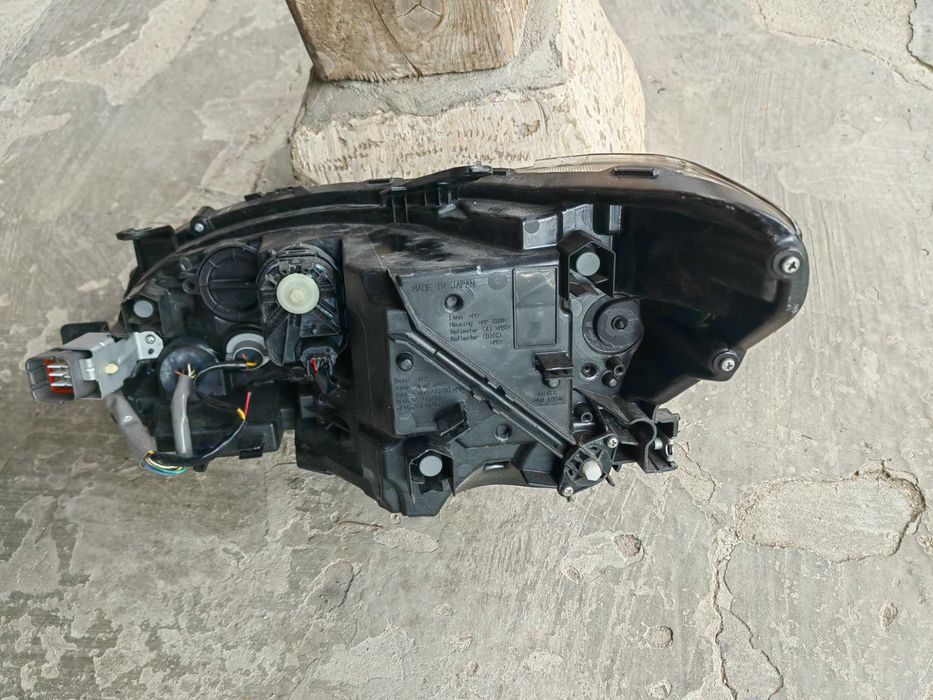 Фар Subaru Impreza WRX LED десен/ Фар Subaru Levorg черен Оригинален