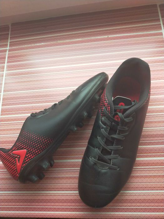 Продам бутсы в отличном состоянии