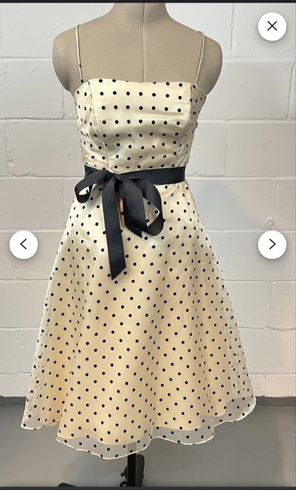 Официална рокля Betsy&Adams