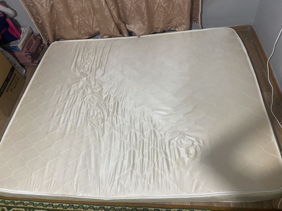 Матрас 180х200см ақ түсті