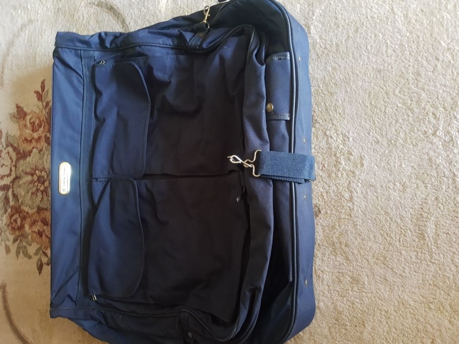 Чанта,фирмена,пътна American  Touristero,качество,лукс Днес 100лв.Крайна