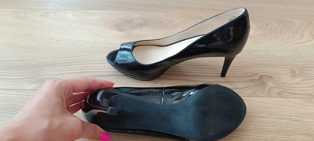 Nine West лачени обувки
